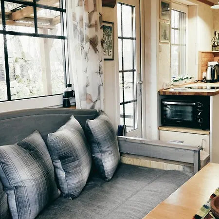 Holiday home Uneallika Puhkemaja-kuelalistemaja Pae