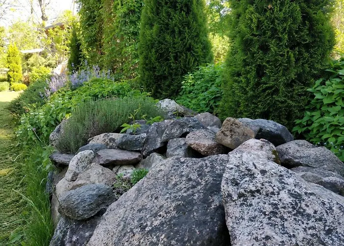 Uneallika Puhkemaja-kuelalistemaja *