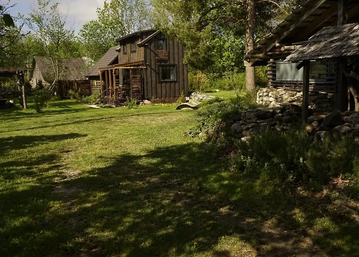 Uneallika Puhkemaja-kuelalistemaja Dom wakacyjny *