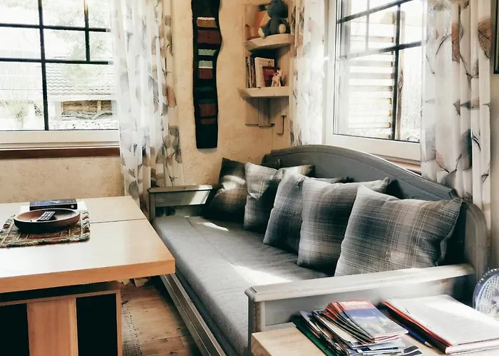 Uneallika Puhkemaja-kuelalistemaja *